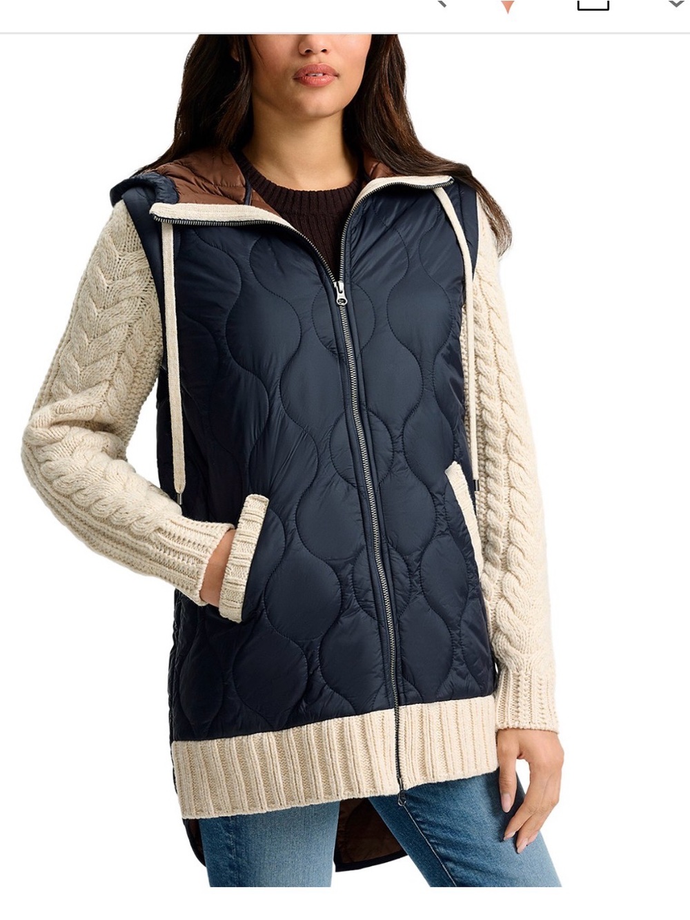 Veronica Beard Navy Quilted Hooded Jacket with Cream Cable-Knit Sleeves